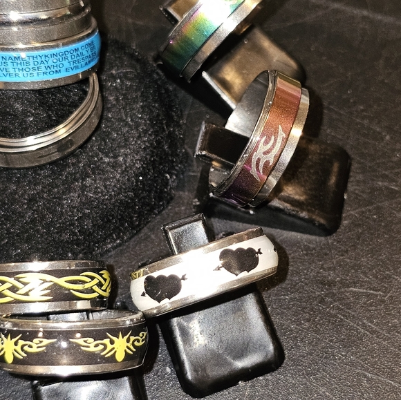 Rings R - Picture 7 of 9